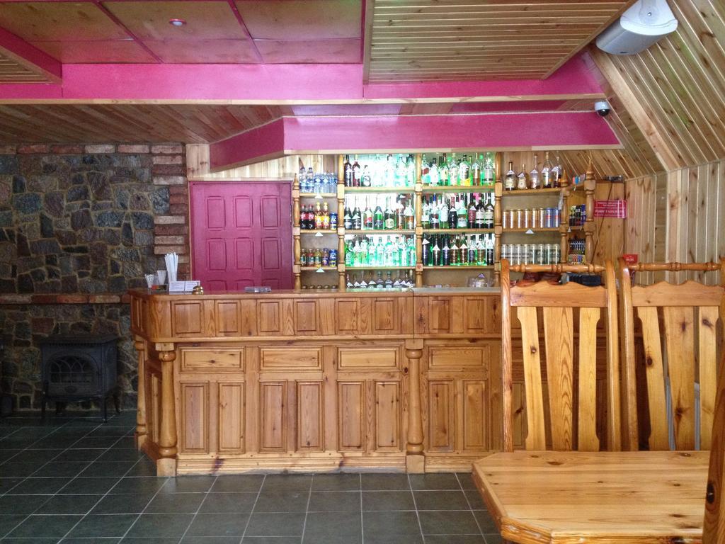 Motelis Bu-Bu Pļaviņas エクステリア 写真