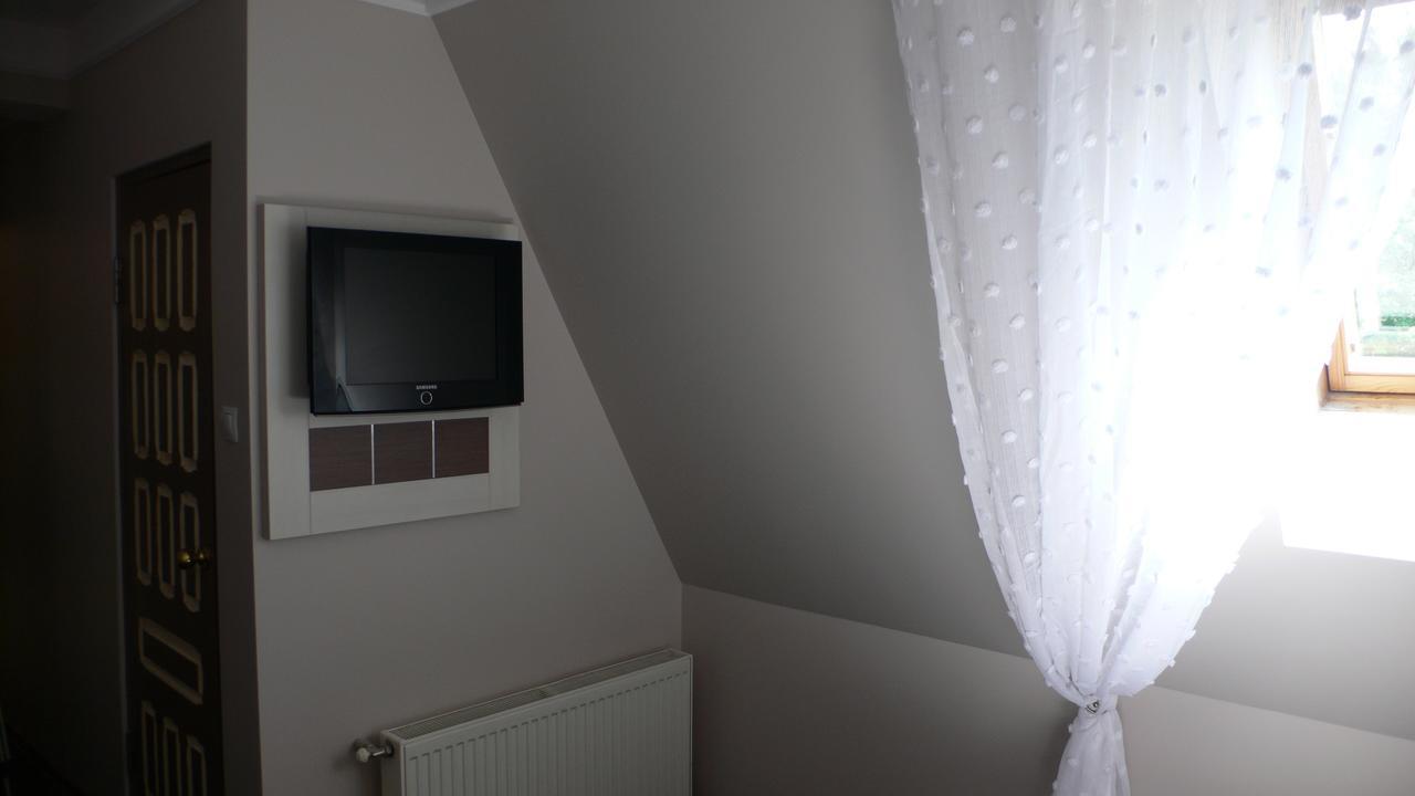Motelis Bu-Bu Pļaviņas エクステリア 写真